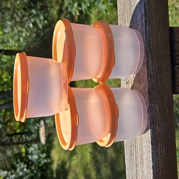 Tupperware Set of 5 Snack cups - Picture 2 of 3